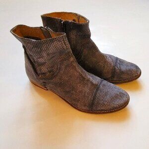 FREE PEOPLE WOMENS SUEDE BOOTIES SIZE 40